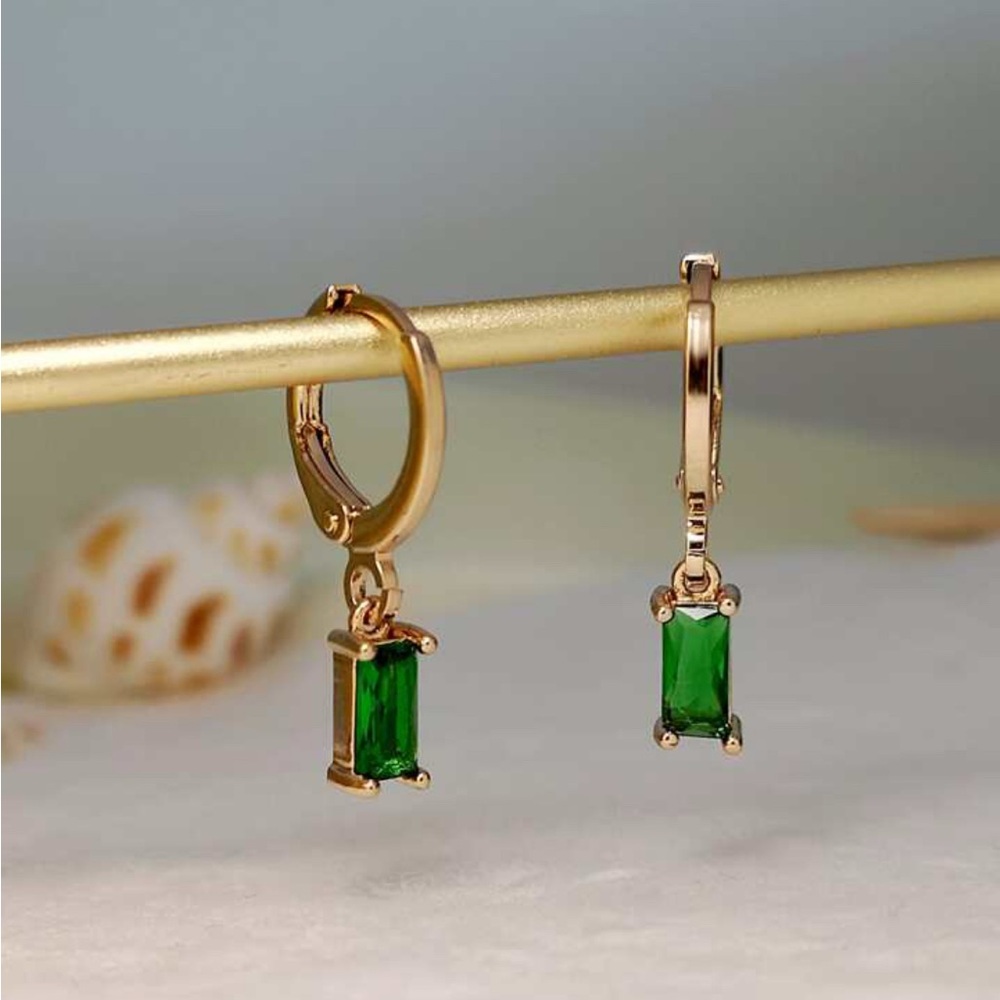 Emerald earrings